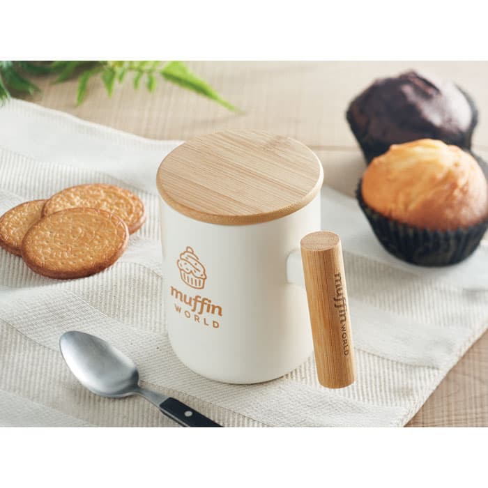 MAJEST-Taza