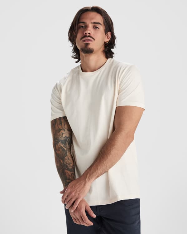 GOLDEN-Camiseta